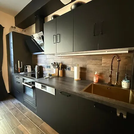 Le Cinq Maison De Village Les Grignan Сasa de vacaciones