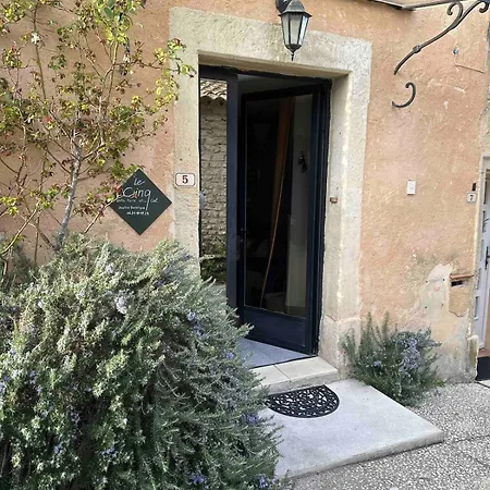 Le Cinq Maison De Village Les Grignan *